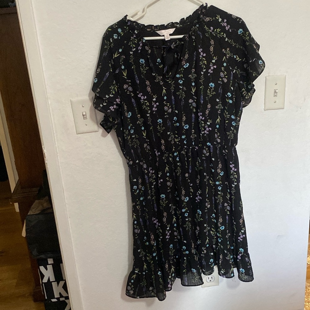 Lauren Conrad midi dress with ruffles floral print